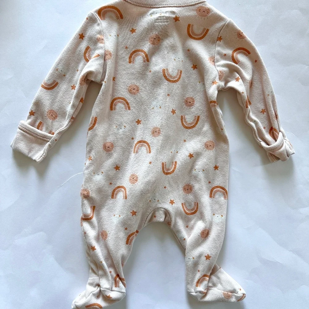 Old Navy Baby Girl 2-Way Zip Sleeper Size 0-3 Months Boho Pink Rainbows